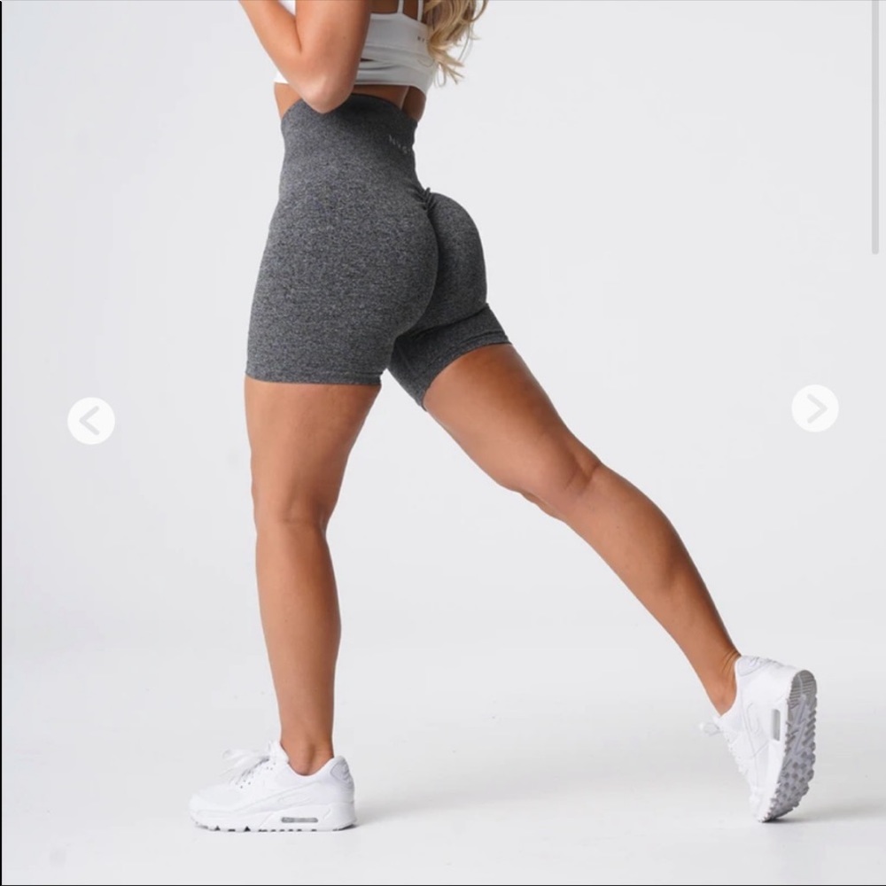 NVGTN Scrunch shorts